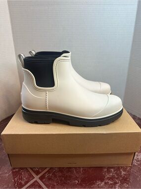 UGG W Droplet Waterproof Chelsea Boots White